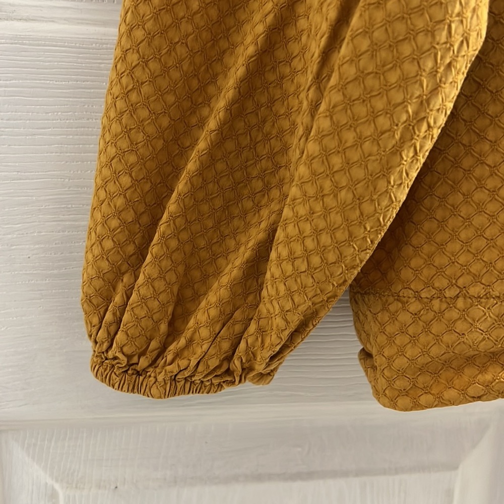 Universal Thread Blouse - Picture 3 of 3